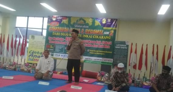 Ramadhan Barokah, Dojo Karate INKAI Berprestasi Cikarang Gandeng Polsek Cikarang Selatan Santuni Puluhan Anak Yatim